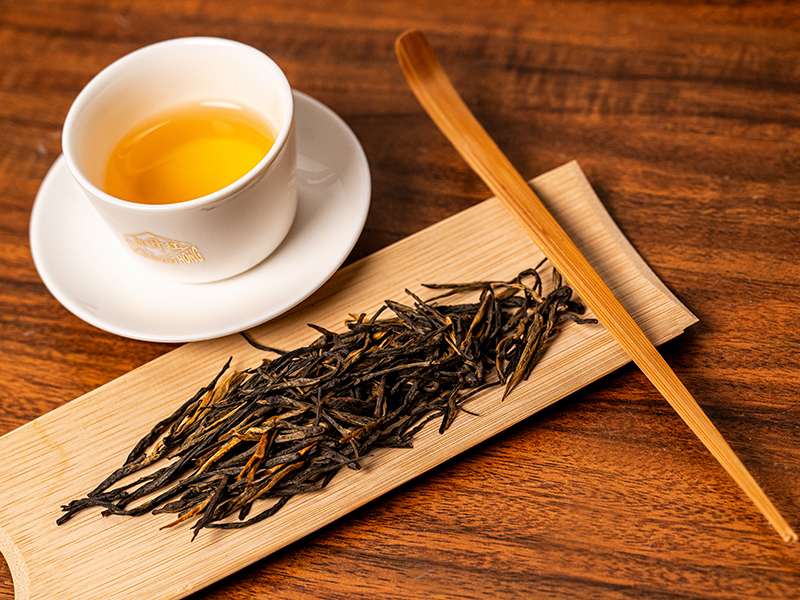 Юньнаньский черный чай Фэнцин – Дяньхун с сосновыми иглами – Дяньхун с золотыми иглами