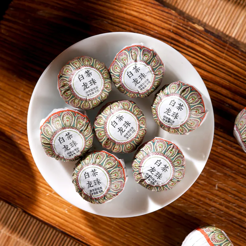 Белый чай из Юньнани  «Лунчжу» 8 г в упаковке 250 г