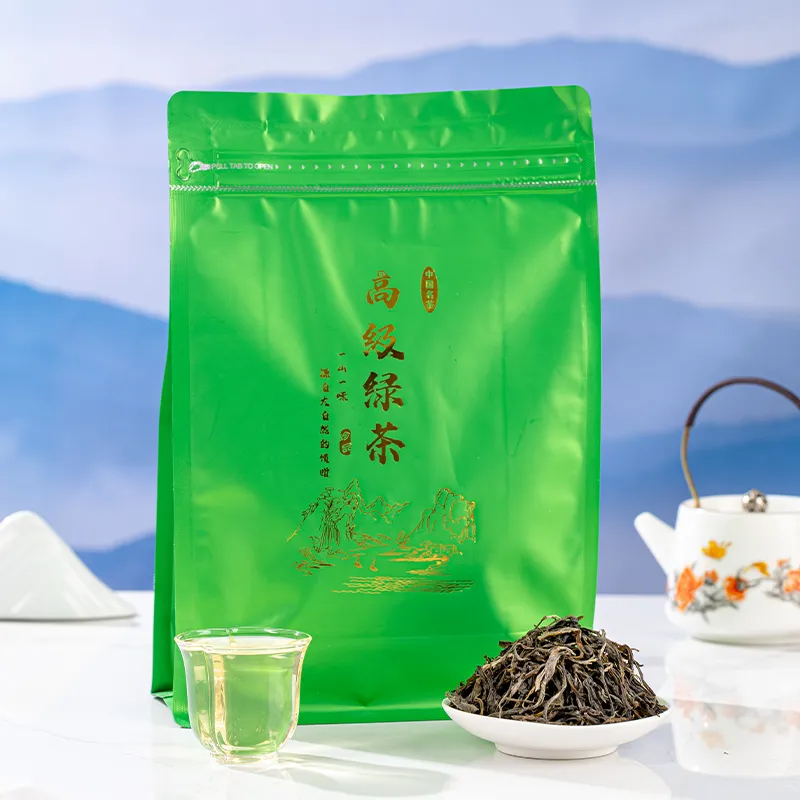 Юньнаньский зелёный чай из крупных деревьев, прожаренный в упаковке 250 г