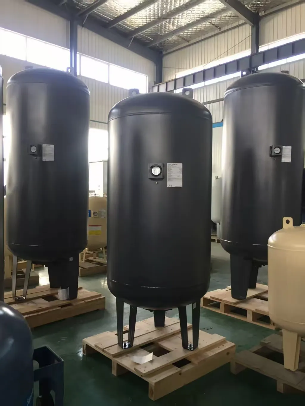 Без мембранный гидроаккумулятор: Полное руководство по выбору, принципу работы и преимуществам для промышленных систем