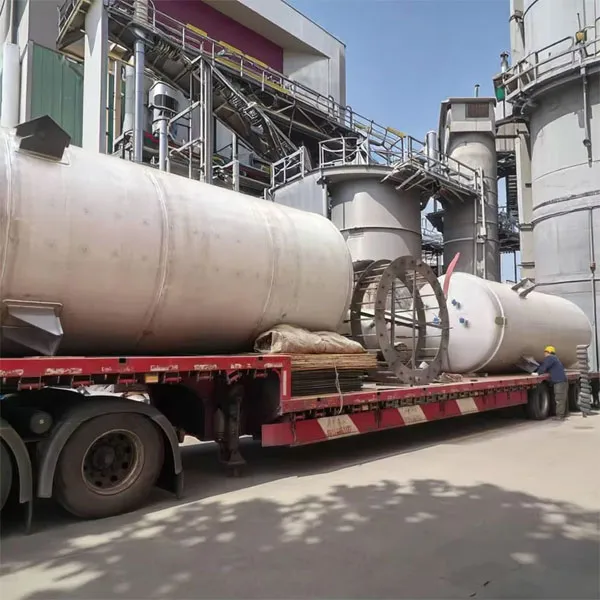 Дизельный и бензиновый резервуар