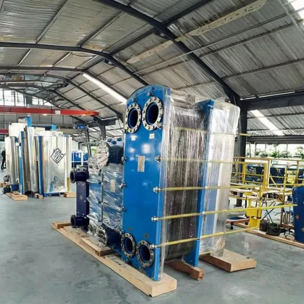 Крупногабаритный разборный высокотемпературный пластинчатый теплообменник