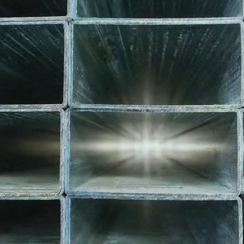 Квадратнаяпрямоугольная труба 60-120 мм (1)