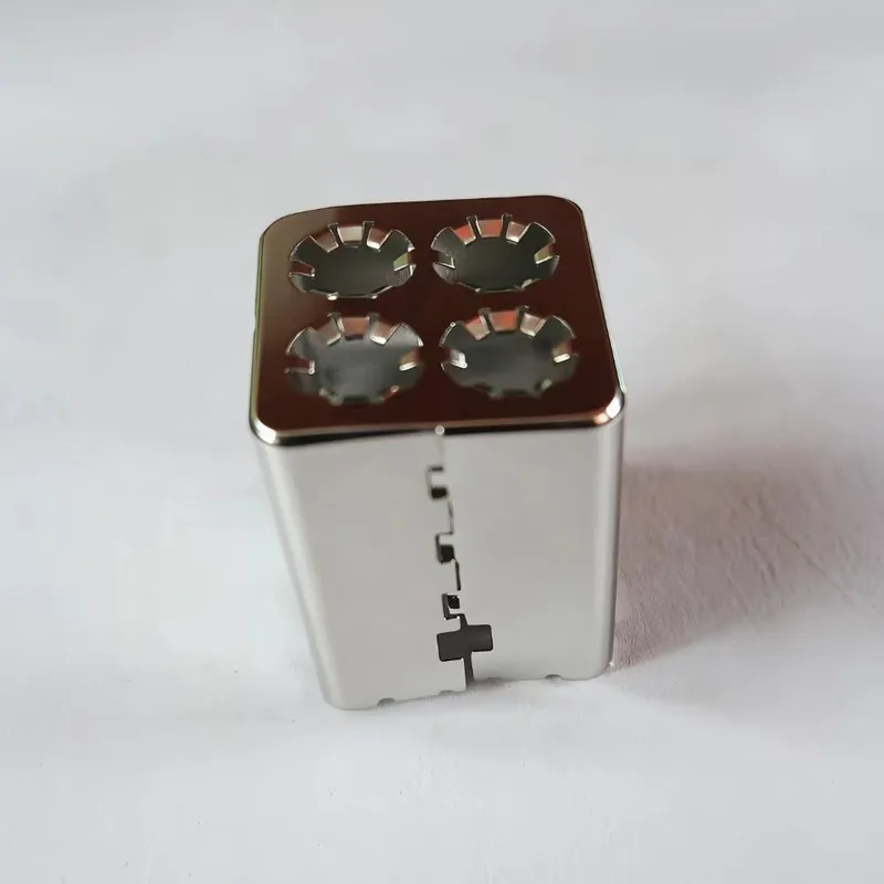 Экранирующий кожух для высоковольтных разъемов автомобилей