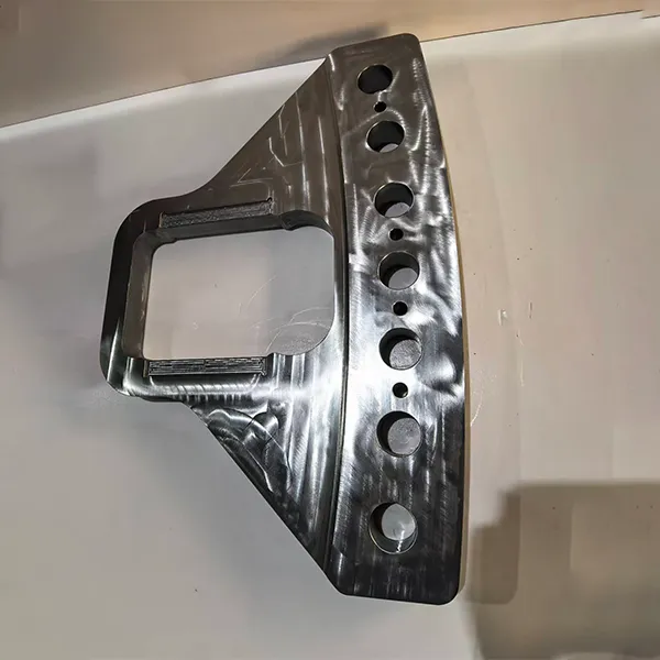 Треугольный кронштейн