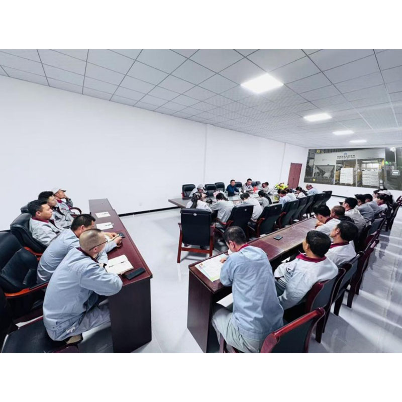 Компания Gansu Zhenhai Plastics провела специальное совещание, посвященное модернизации полностью автоматизированного оборудования.