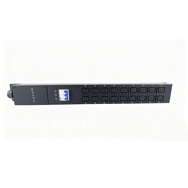 Трехфазный PDU, 18 розеток C19