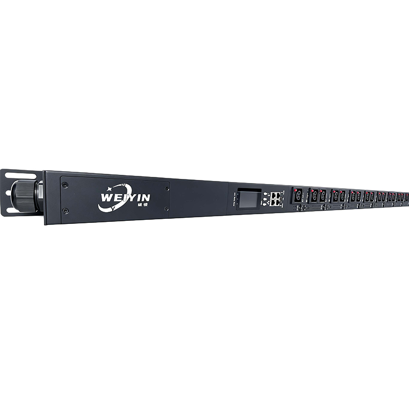 Трехфазный интеллектуальный PDU, 24 розетки C39 (вариант 1)