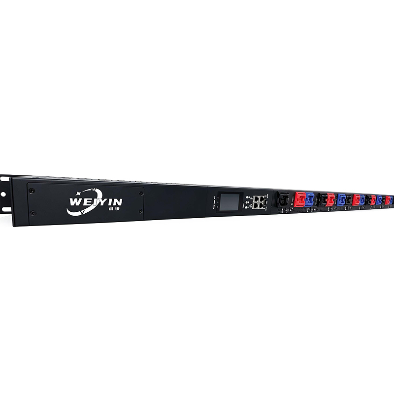 Трехфазный интеллектуальный PDU, 24 розетки C39 (вариант 2)
