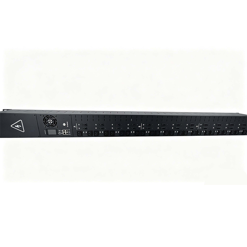 Трехфазный интеллектуальный PDU с 24 розетками C19