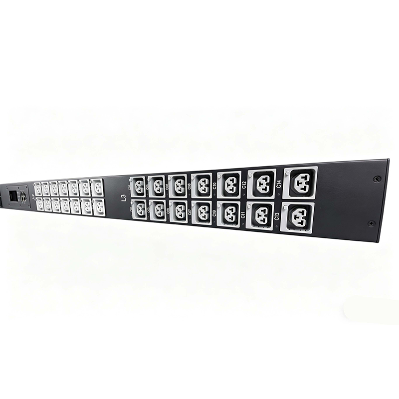 Трехфазный интеллектуальный PDU с 42 розетками C39