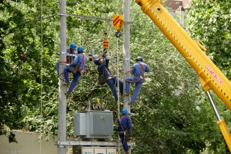 Масляный распределительный трансформатор626 (3)