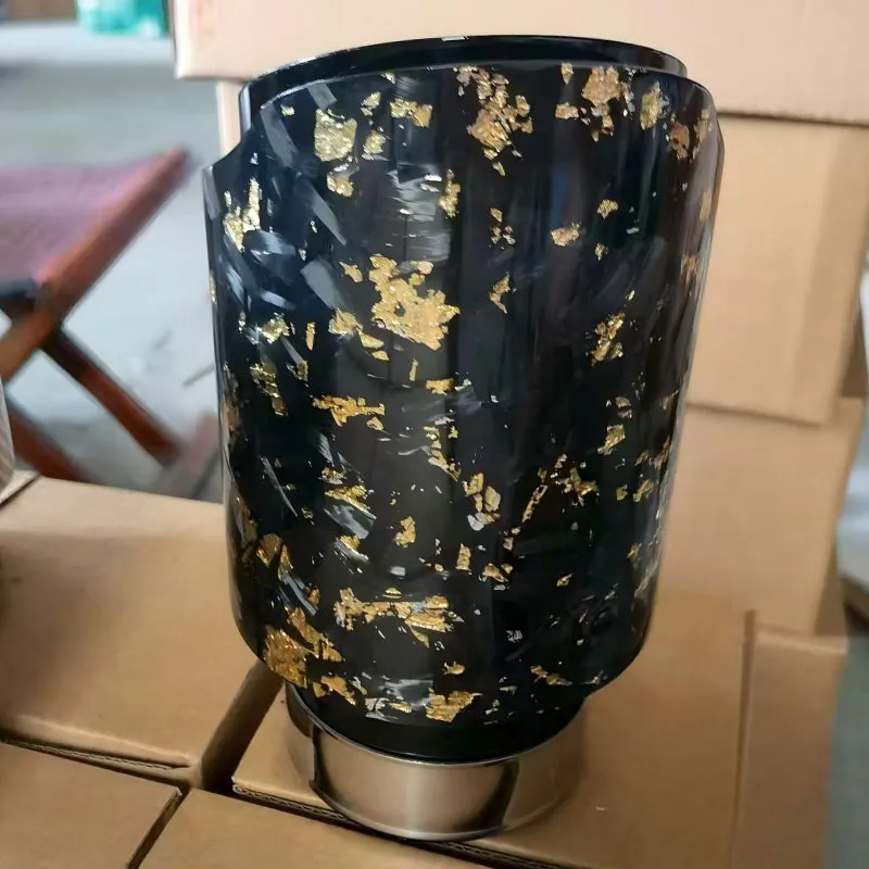 Выхлопной наконечник с декоративным узором