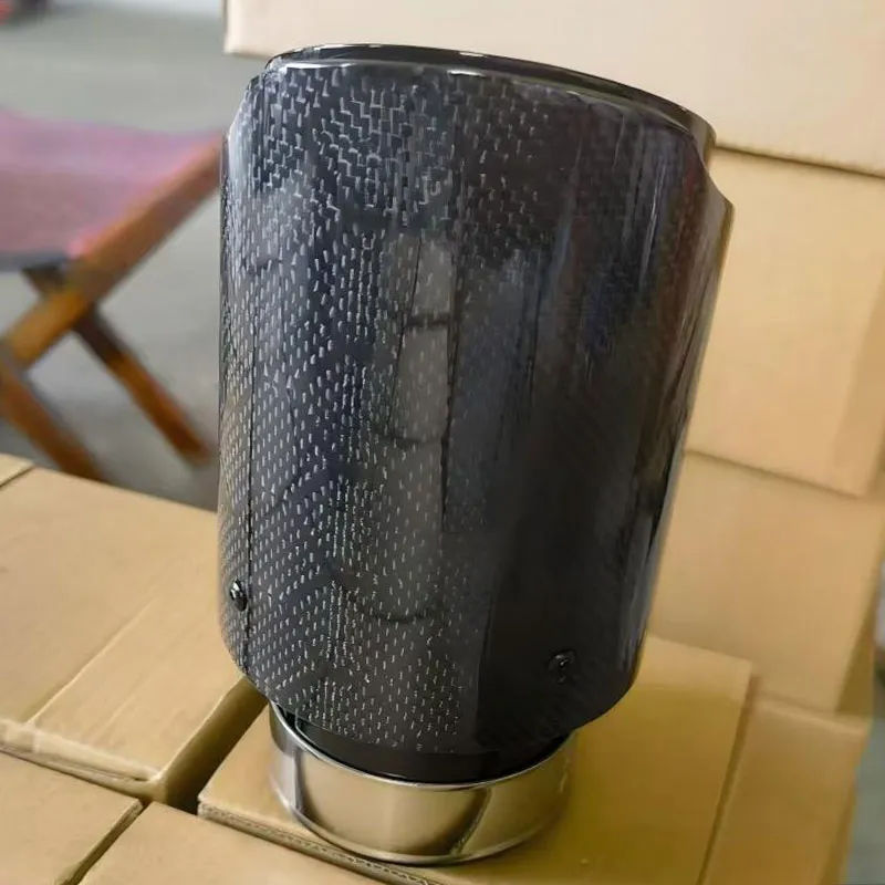 Выхлопной наконечник с декоративным узором