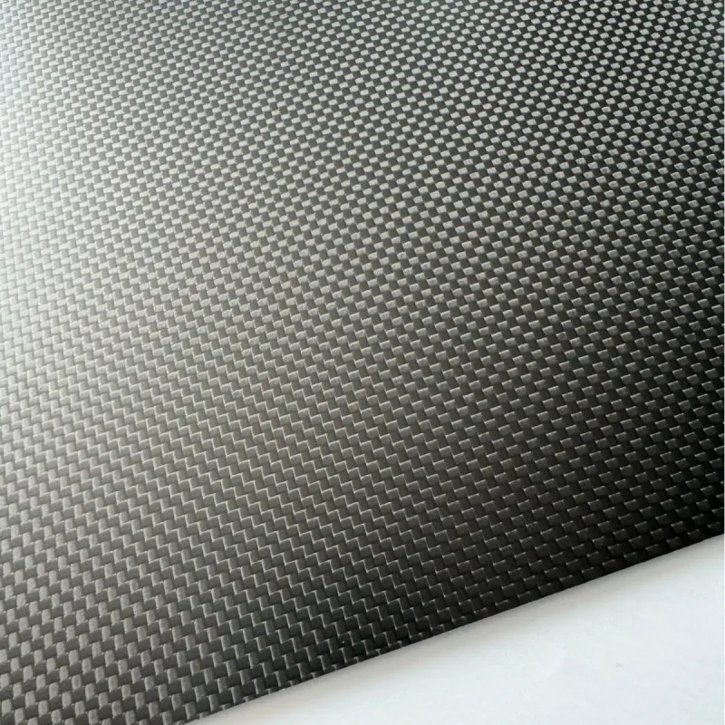 Углепластиковая плита с полотняным переплетением