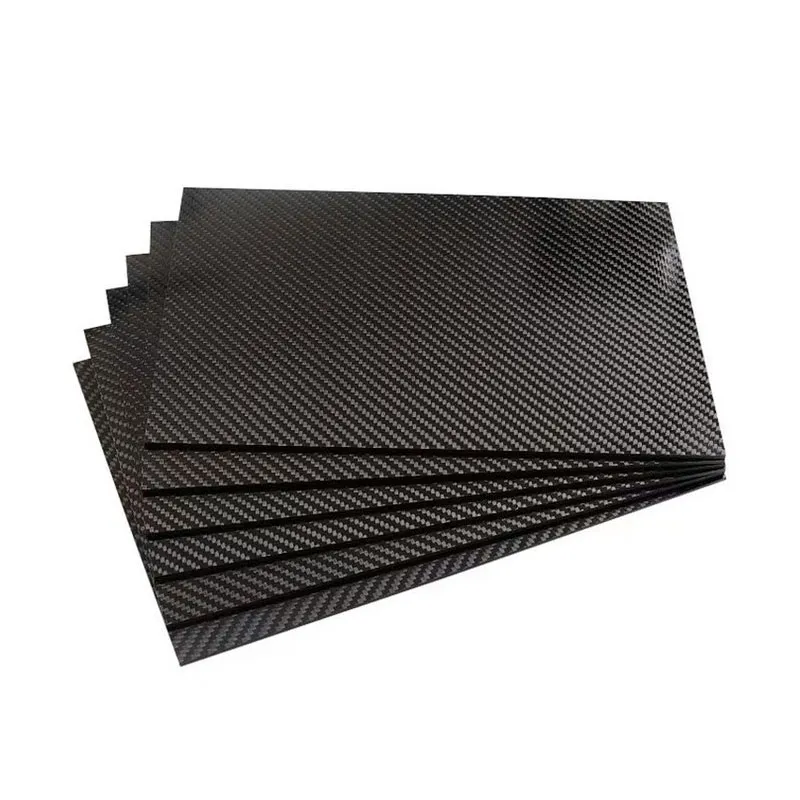 Углепластиковая плита с саржевым переплетением