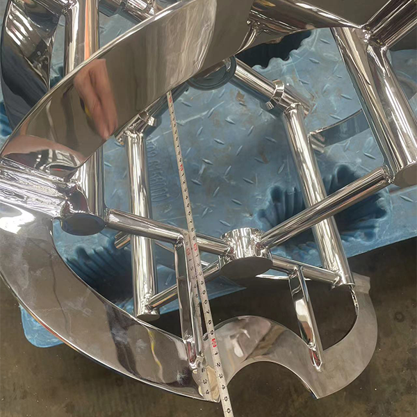 Лопасть перемешивающего устройства