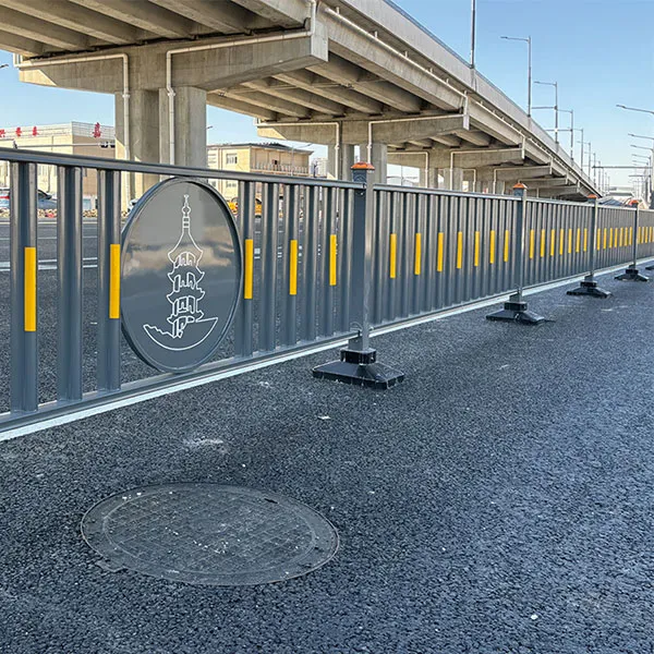 Ограждение с противобликовыми планками Пинху