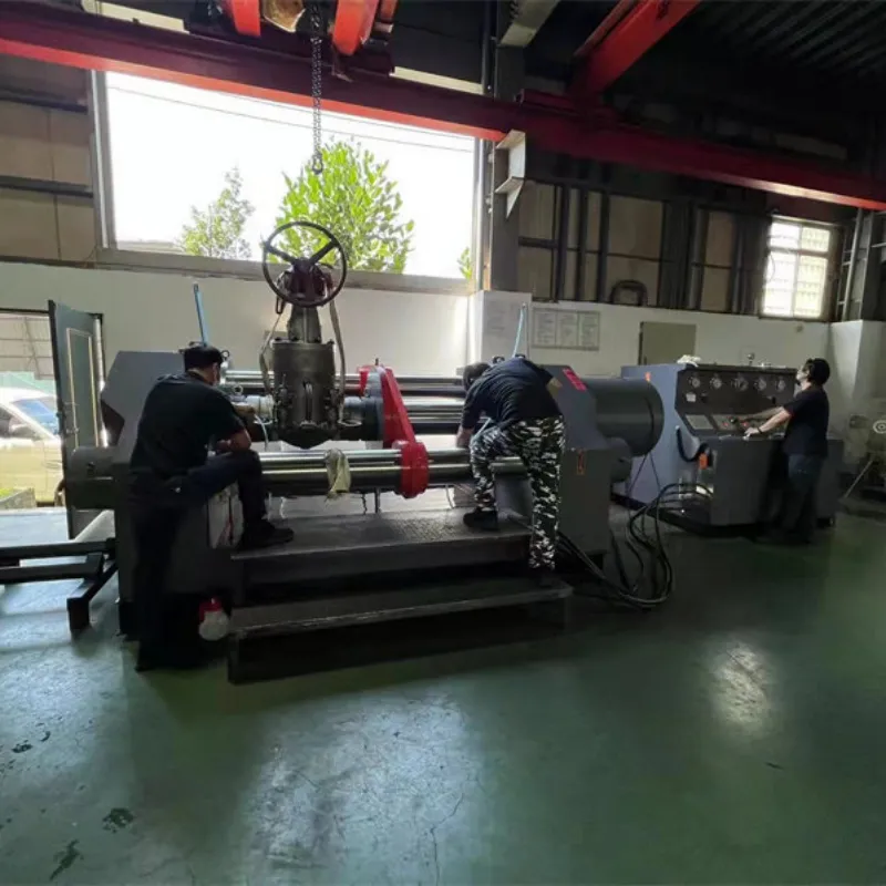 Крупногабаритный испытательный стенд, работающий на Тайване