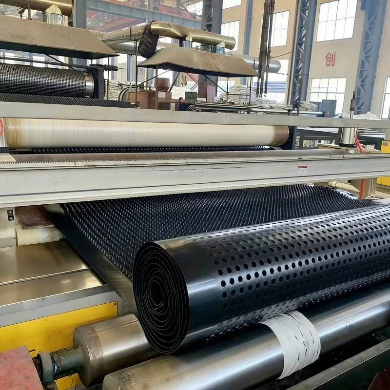 Пластиковая дренажная плита