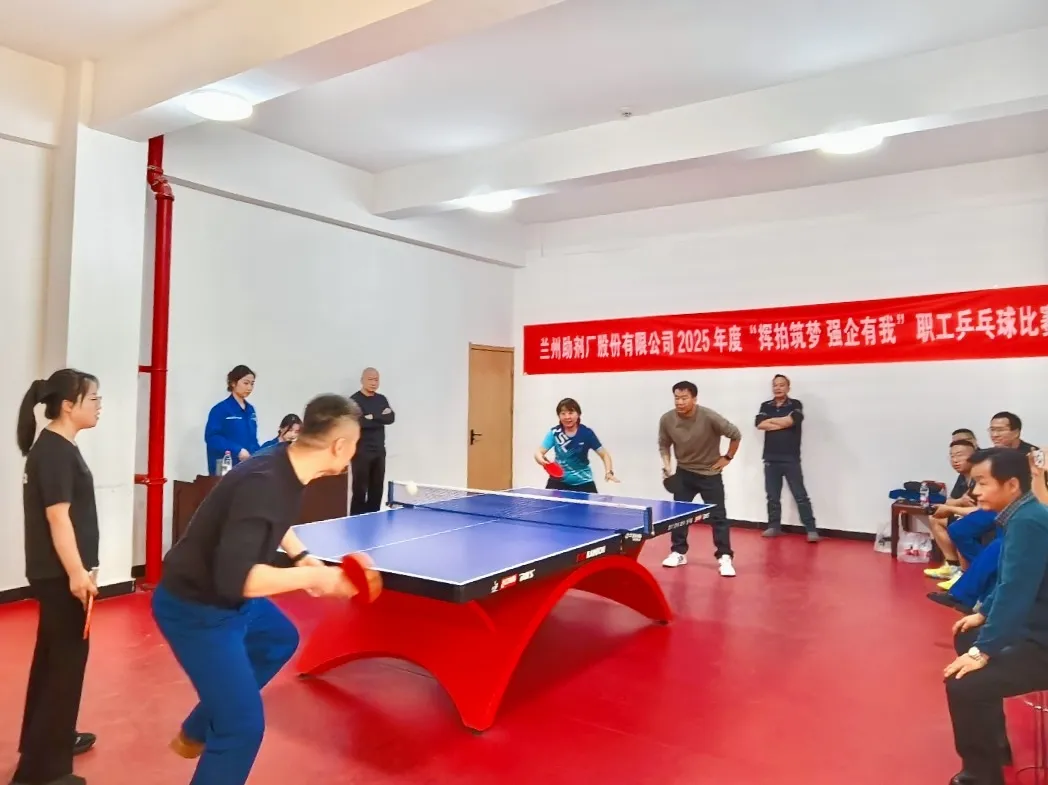 Демонстрируя мастерство на поле, командная работа доказывает истинную силу.