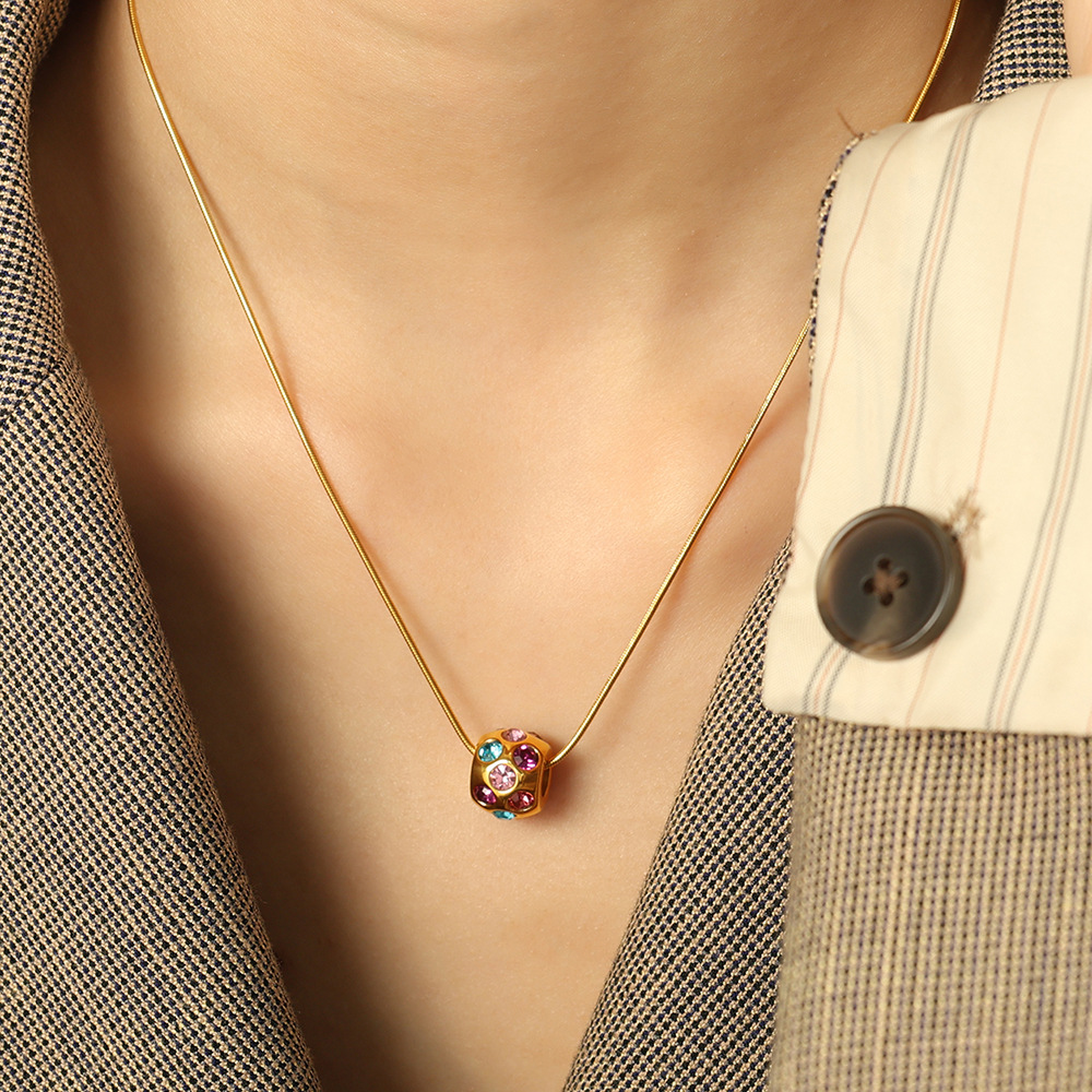 Набор украшений: ожерелье и серьги-кольца с подвеской – нержавеющая сталь под золото, кристаллы/стразы или жемчуг