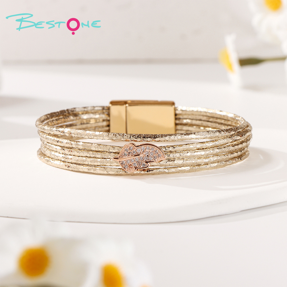 Женский многослойный кожаный браслет с листом и стразами, магнитная застёжка, модное украшение оптом