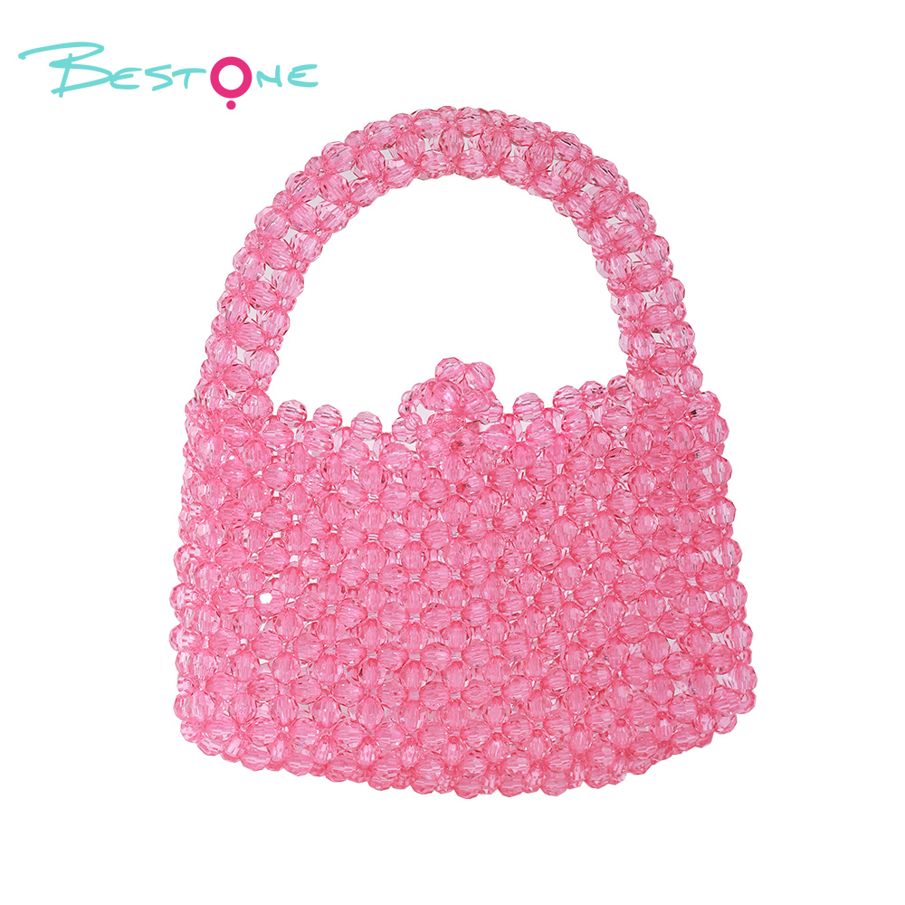 Сумка с ручкой и акриловыми бусинами – ярко-розовый прямоугольный вариант
