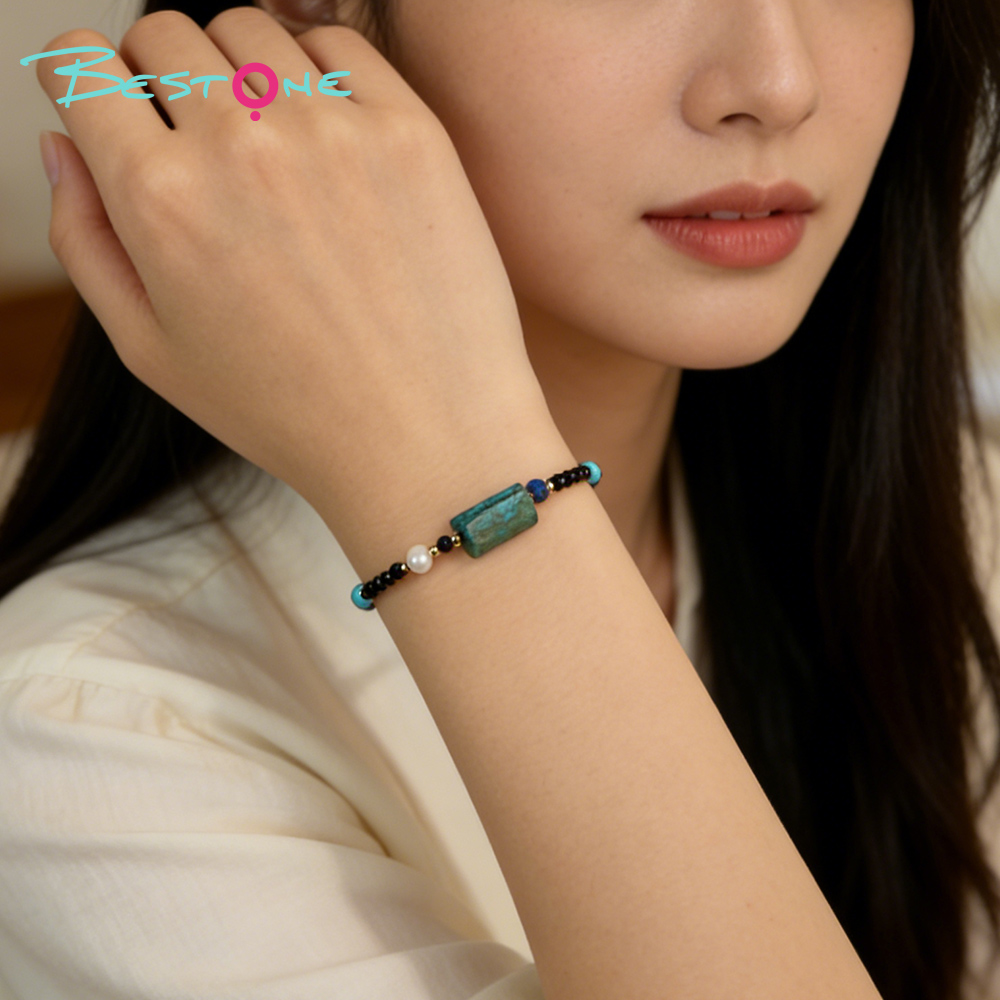 Браслет из чёрной шпинели с натуральными камнями и барочным жемчугом, позолоченная фурнитура, регулируемая длина