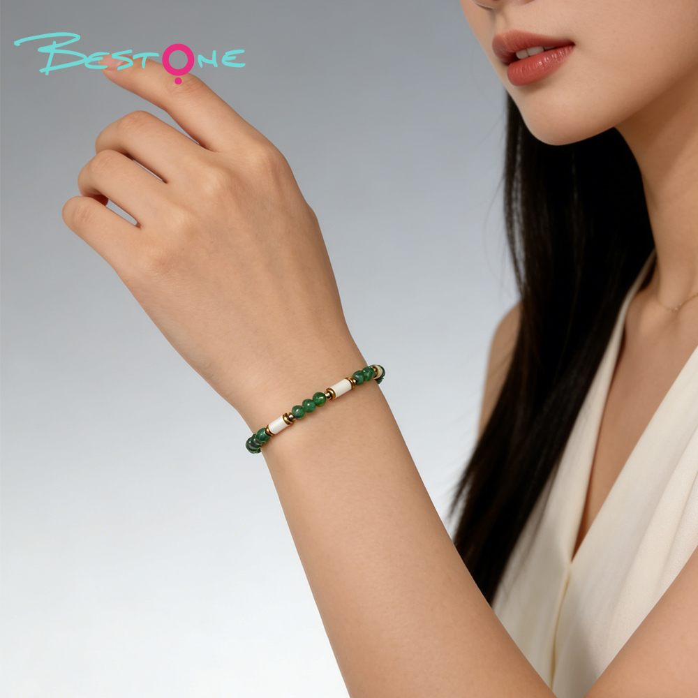 Браслет с гранёными бусинами 3 мм и керамическими цилиндрами, позолоченная фурнитура, регулируемая длина