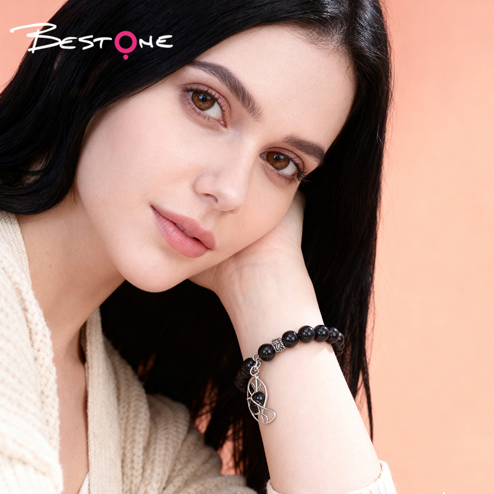 Браслеты из натуральных камней с подвеской «Луна» (оптом)