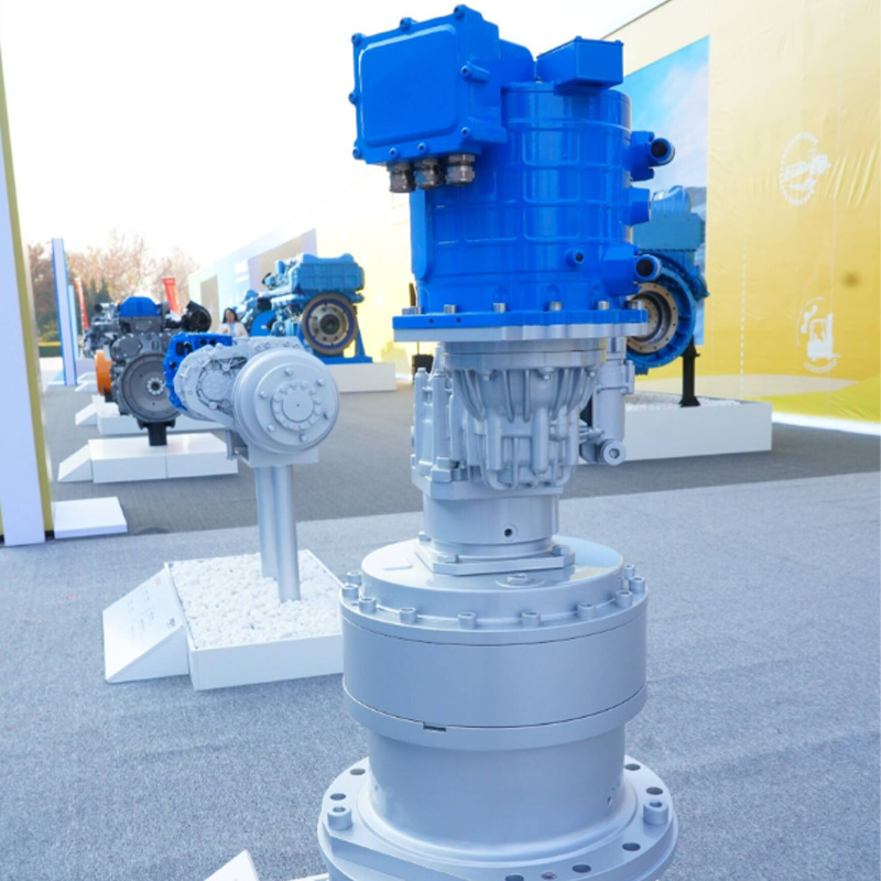 В декабре 2025 года компания Hengli Hydraulics получила патент на гидравлический цилиндр с роликовым трением, что позволило значительно снизить энергопотребление