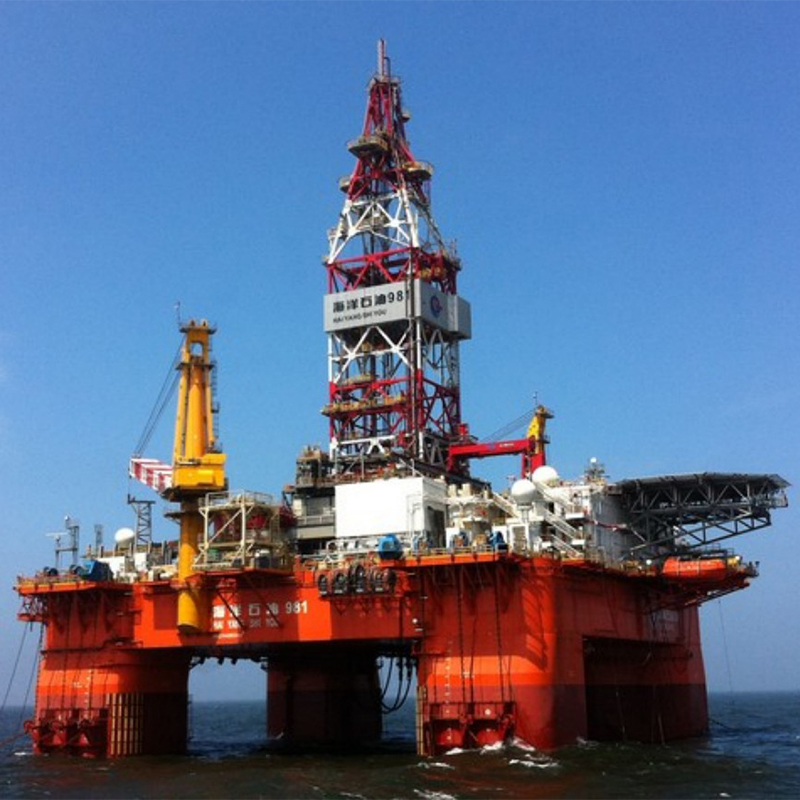 Для проекта буровой платформы 981 CNOOC наша компания поставила композитные панели с каменной ватой, противопожарные двери и санитарные модули