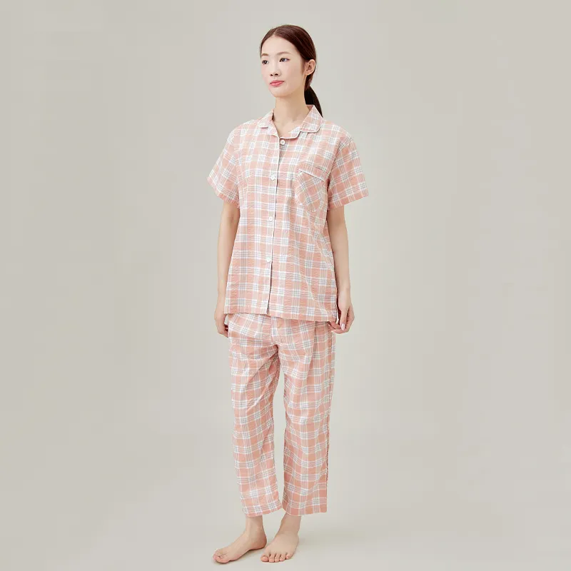 Женская пижама из ткани сирсакер, окрашенной в пряже