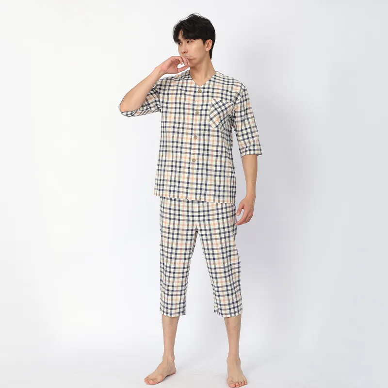 Пижама из 100% хлопка, с пятью рукавами и длиной семь четвертей, изготовлена ​​из 100% хлопковой ткани сирсакер, окрашенной в пряже