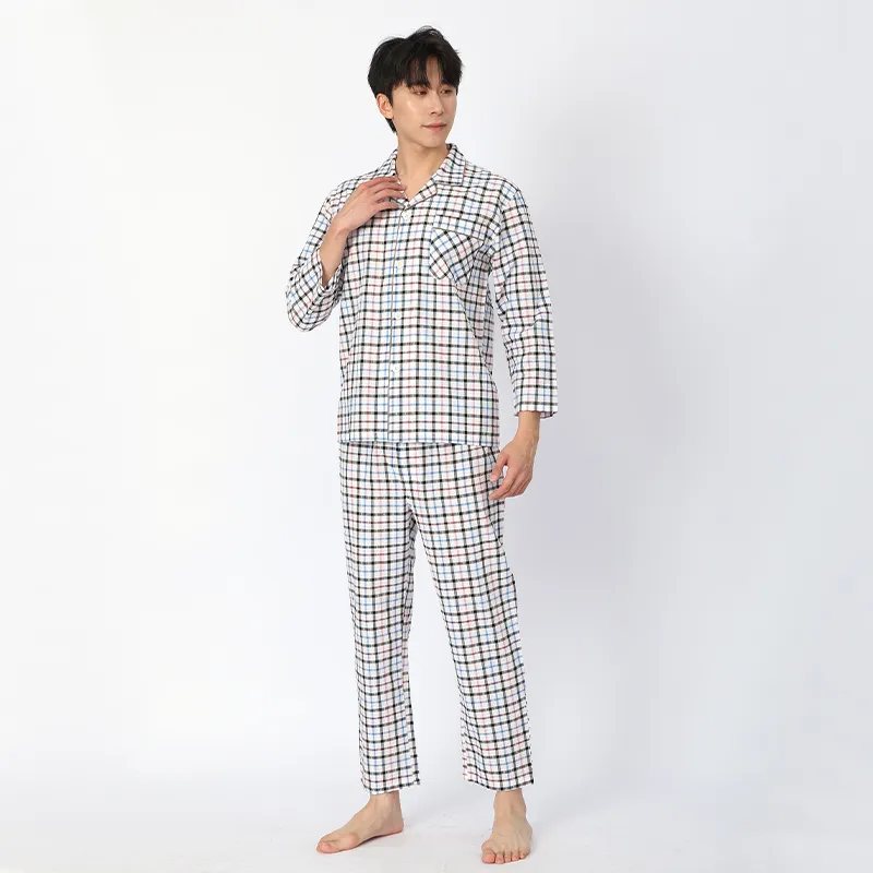 Пижама с длинными рукавами из 100% хлопка, сшита из ткани сирсакер, окрашенной в пряже