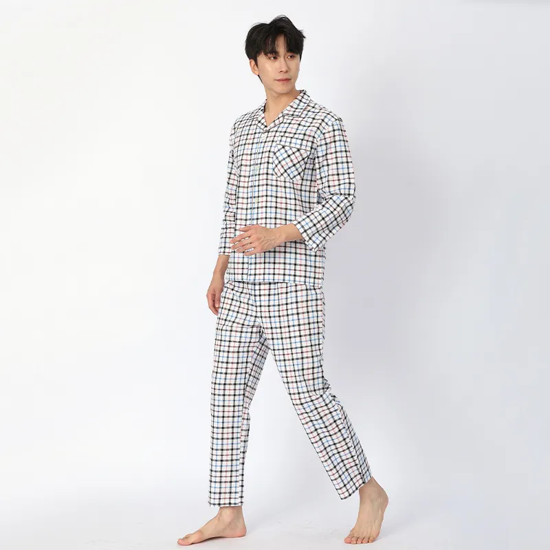 Пижама с длинными рукавами из 100% хлопка, сшита из ткани сирсакер, окрашенной в пряже