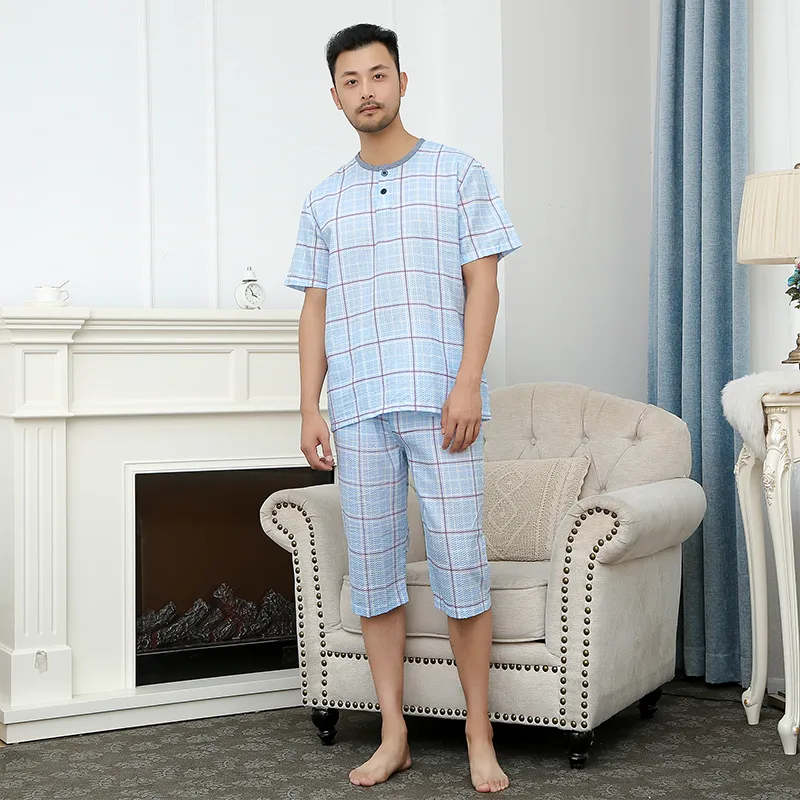 Пижама с короткими рукавами из полиэстер-хлопка, изготовлена ​​из ткани сирсакер из полиэстера и хлопка