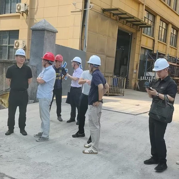 Руководители городов Чжуцзи и Циу посетили Haichuan Machinery, чтобы осмотреть строительные работы по строительству нового завода.