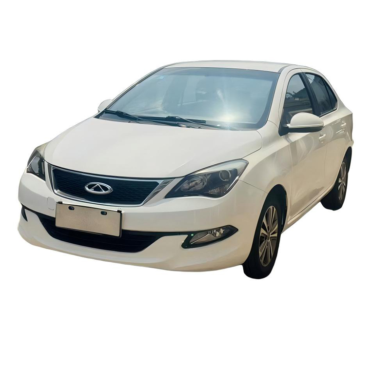 Поддержанный Chery Arrizo 3 2015, 1.5L Manual Basic