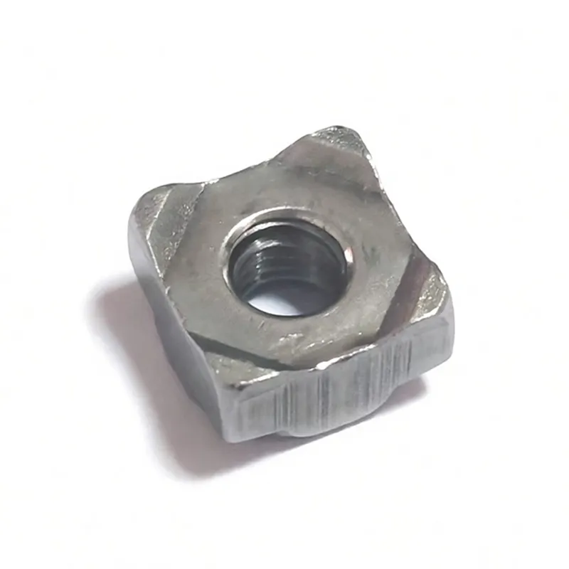 Сварка квадратных гаек