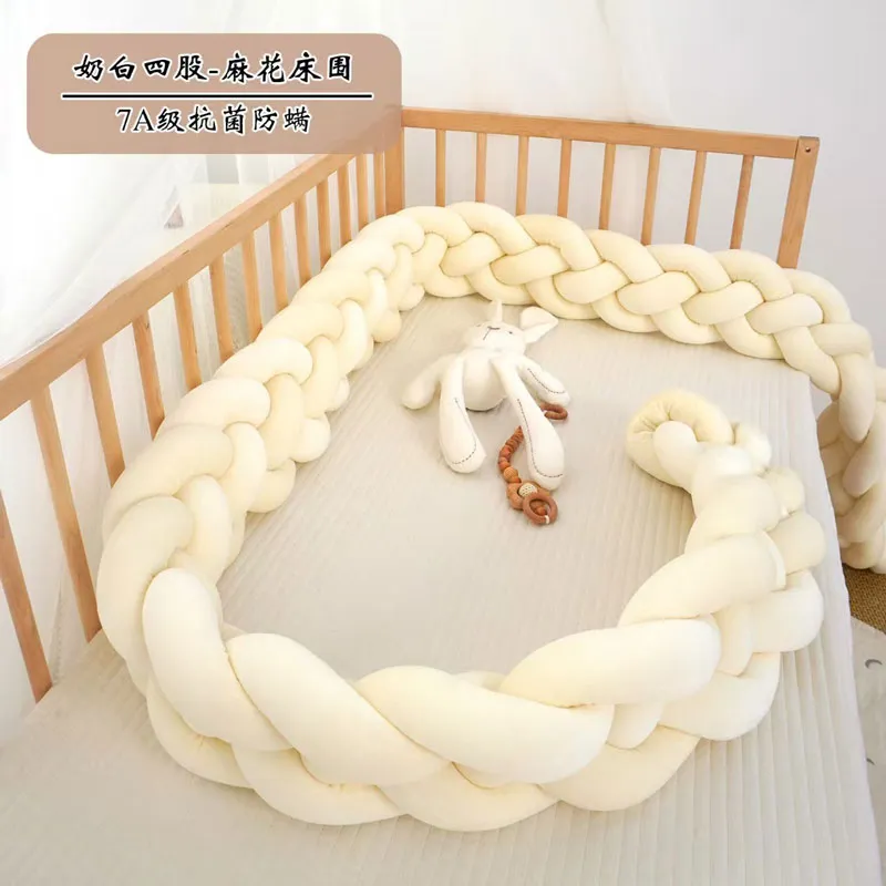 Бортик в детскую кроватку Z701