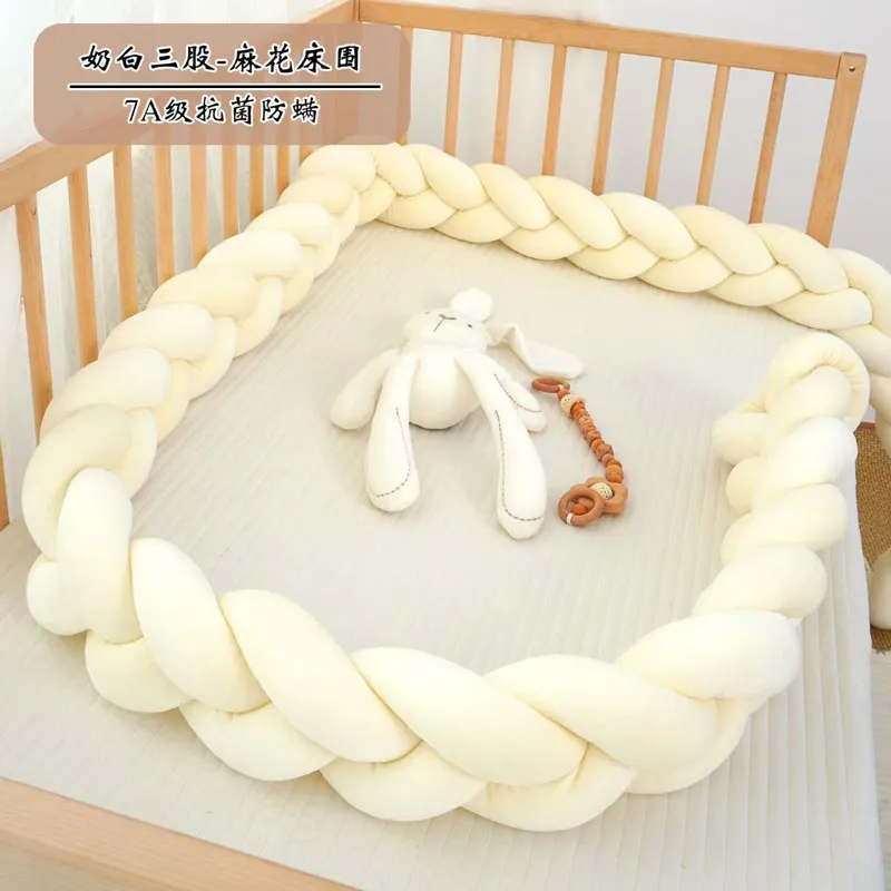 Бортик в детскую кроватку Z701