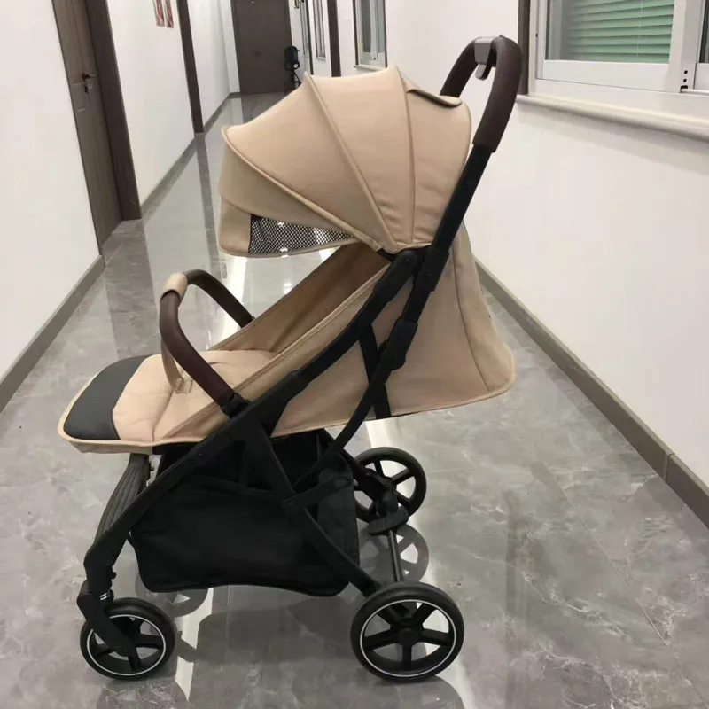 Детская коляска M303