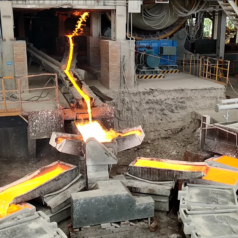 Автоматическая машина для литья под двумя дисками с двумя ковшами и дозированной разливкой