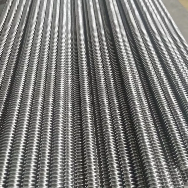 Винт-шпилька