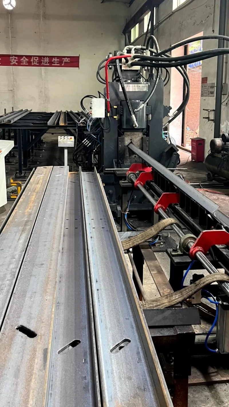 Автоматическая Линия для пробивки, маркировки и резки швеллера и листового стали, BP1410, BP1412