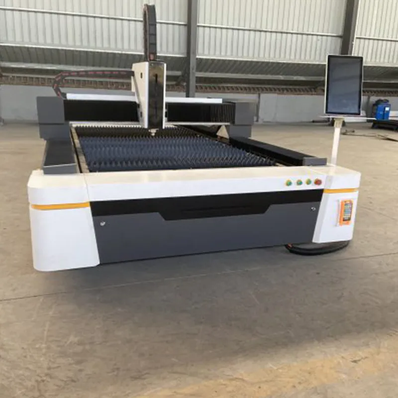 Волоконно-Лазерный станок для резки листового металла ,Model: FR-3015, 6000W.