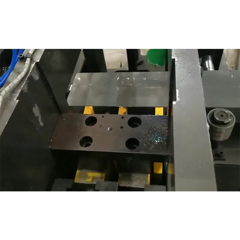 Линия для пробивки, маркировки и резки уголка, швеллерной стали в трёх стороне с ЧПУ, серия JCBX2010.