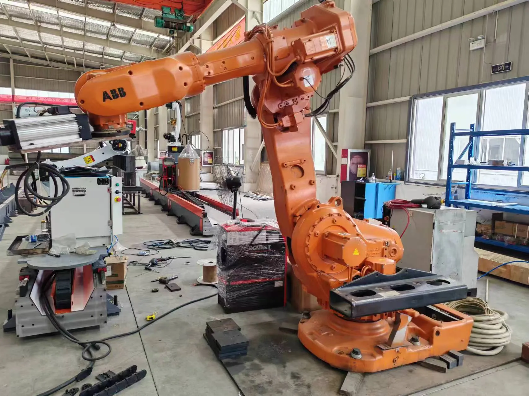 Сварочная станция SWL-CNC-15000 с роботом перемещение по рельсу BR-2010A Pro